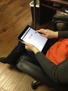 Editor About To Test Mobile Design on Tablet Editor About To Test Mobile Design on Tablet